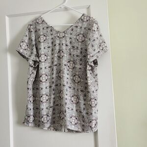 Short sleeved blouse